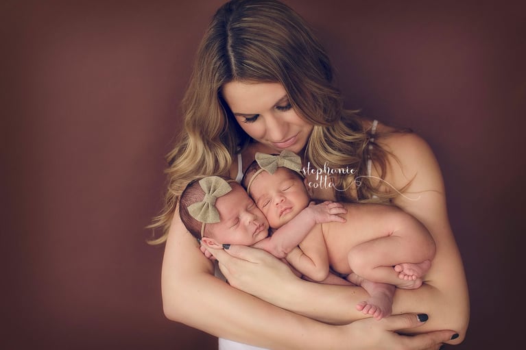 Including Moms In Your Newborn Photography Sessions